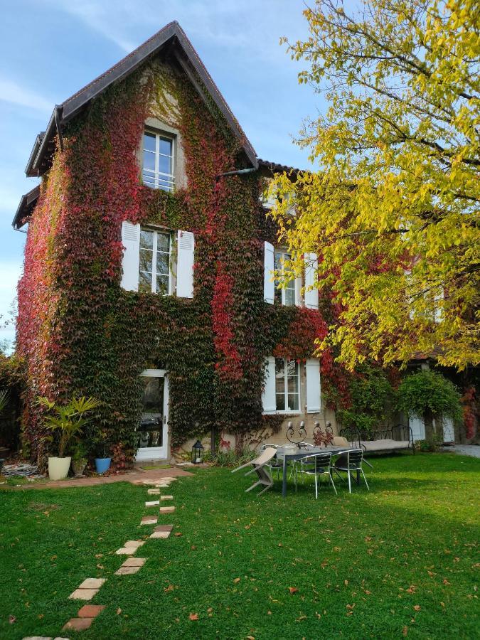 Domaine De Panissac Acomodação com café da manhã Berneuil  Exterior foto